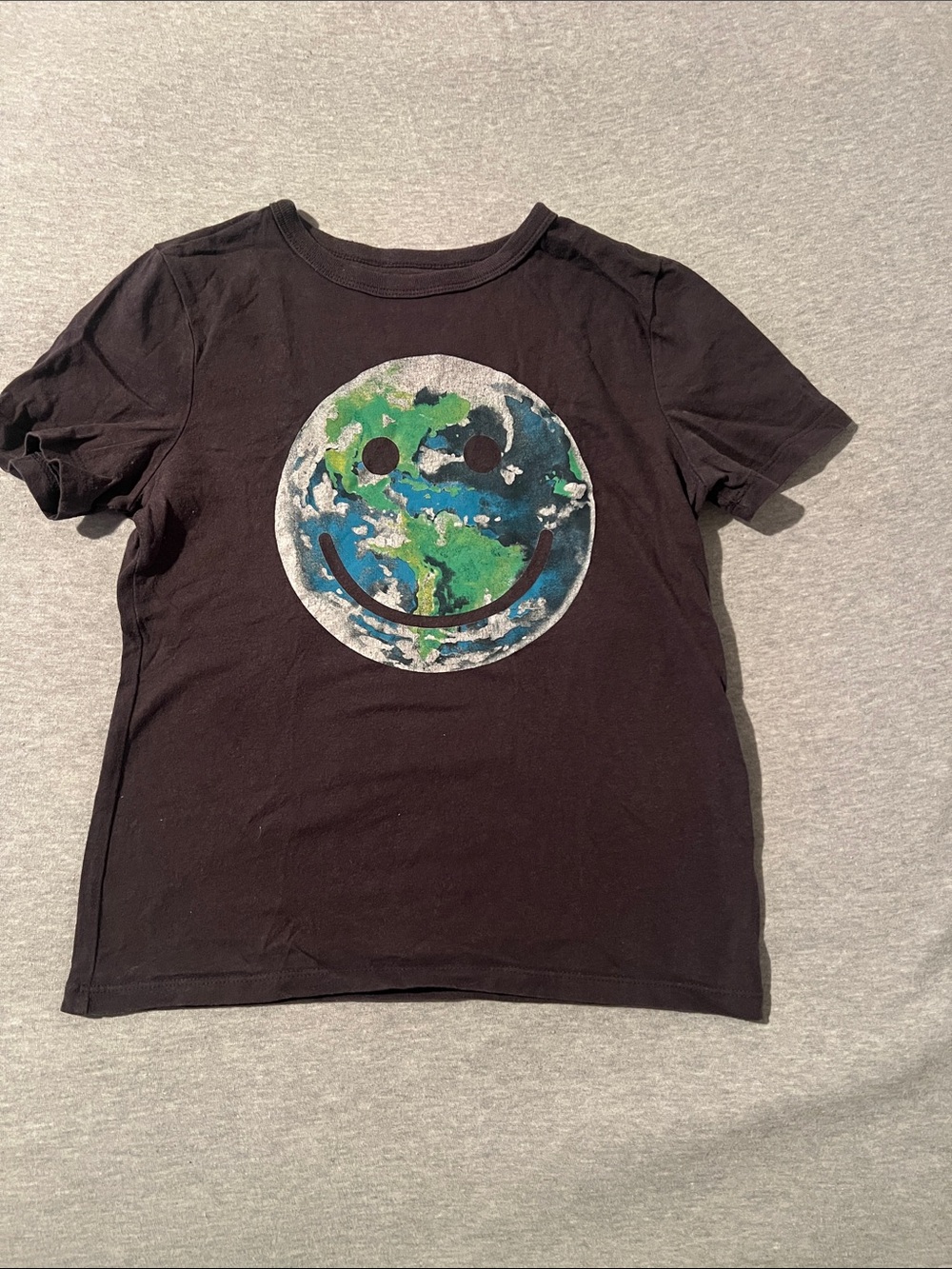 GAP Black Short-Sleeve Tee with Earth Smiley Graphic